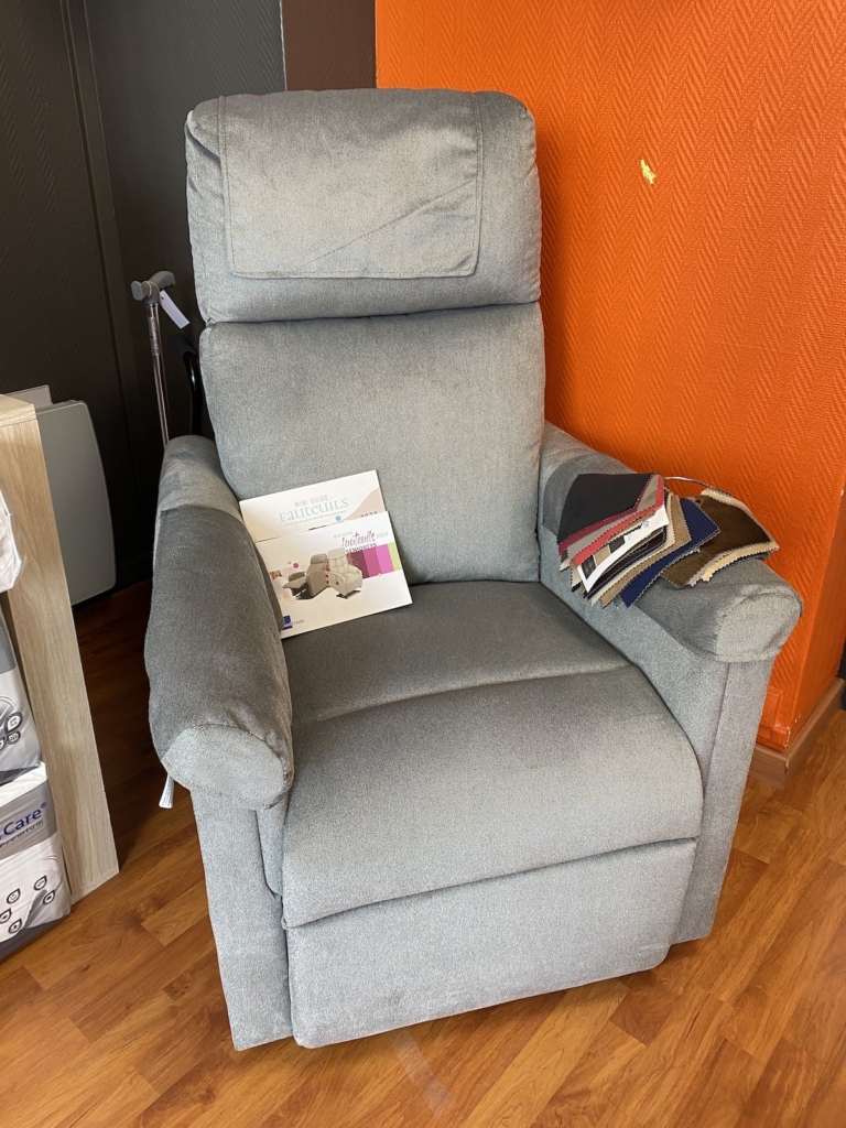 FAUTEUIL A MOTEUR