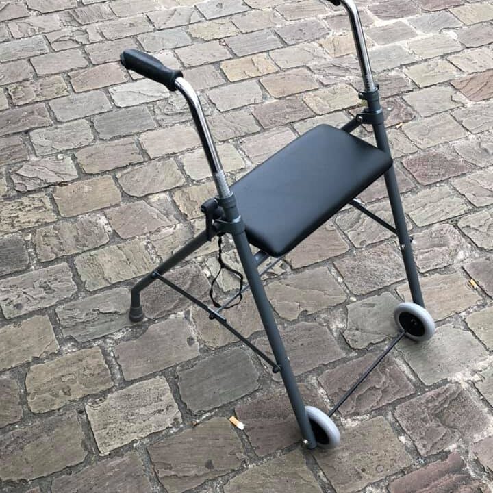 DEAMBULATEUR 2 ROUES